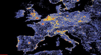 Die Lichtverschmutzung aus dem Weltall betrachtet: Es gibt nicht mehr viele dunkle Flecken.