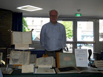 Dr. Karl-Peter Julius vom Albireo-Verlag